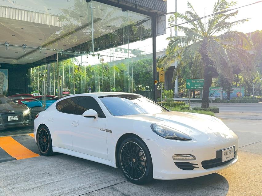 Porsche Panamera S hybrid ปี 2012