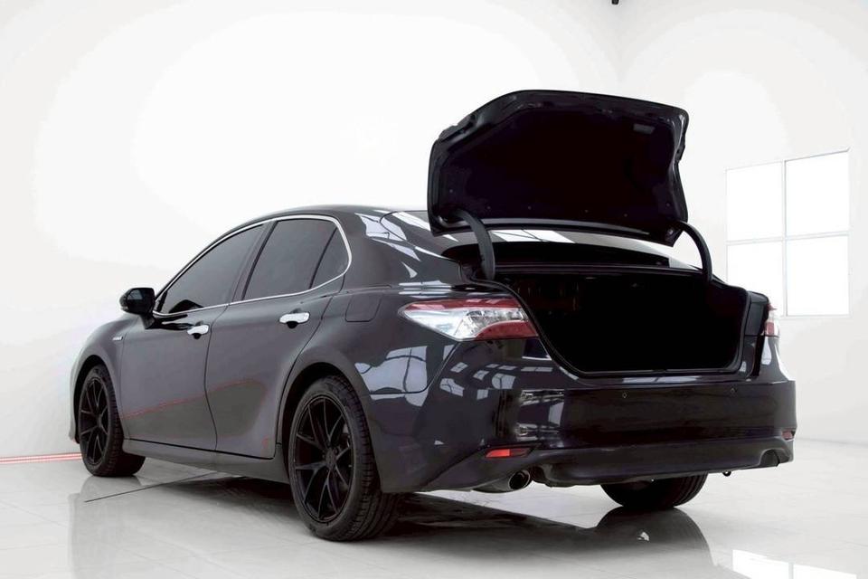 TOYOTA CAMRY 2.5 HV PREMIUM AT 2019สีดำล้อดำ ทรงหล่อ ไมล์ 229,000 มือเดียว รูปที่ 5