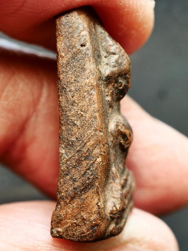 พระผงสุพรรณ พิมพ์หน้าแก่ กรุวัดพระศรีรัตนมหาธาตุ สุพรรณบุรี....เก่าๆ 10