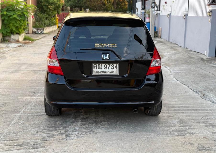 ขาย Honda Jazz เครื่อง 1.5 ปี 2005 เกียร์ออโต้ 3