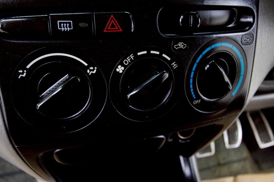 TOYOTA VIOS 1.5J 2005 13