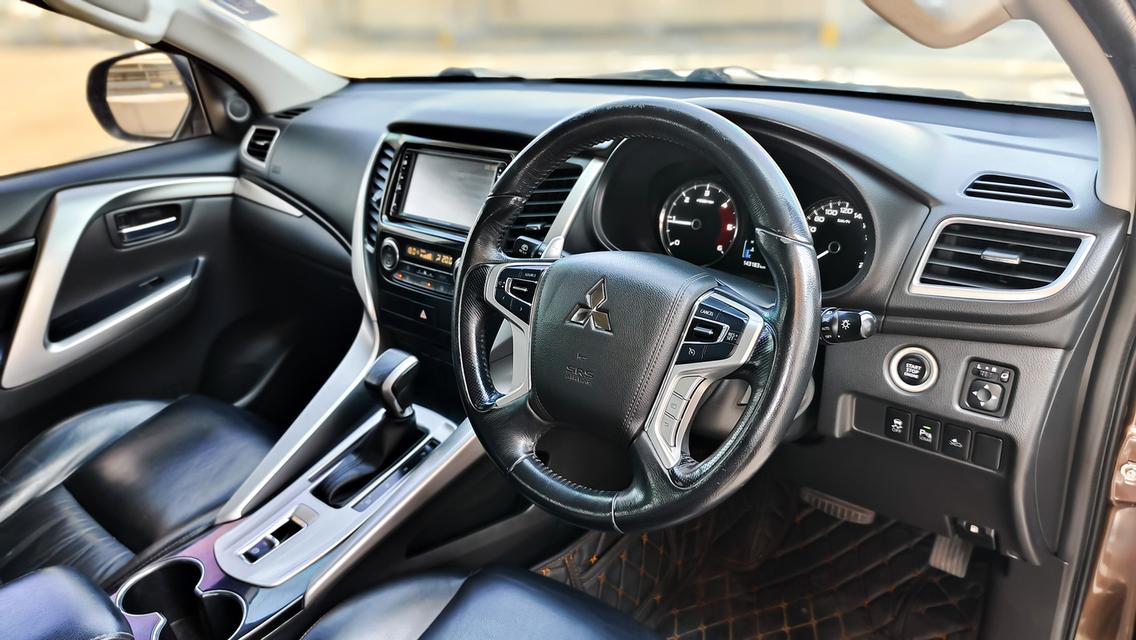  MITSUBISHI PAJERO SPORT 2.4GT 2WD A/T ปี 2015 จด 2016 12