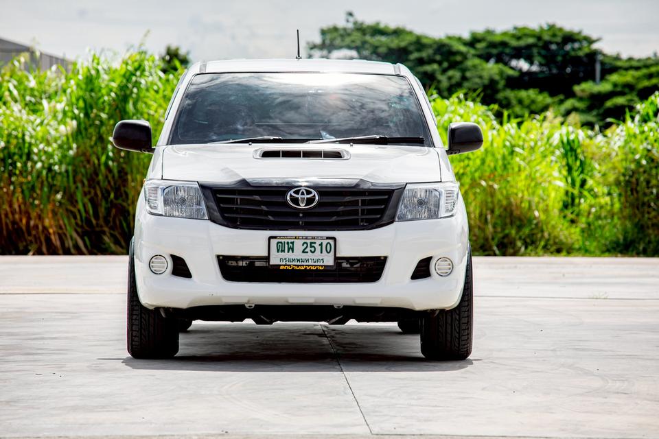 Toyota Vigo Champ SmartCab 2.5J ดีเซล เกียร์ธรรมดา ปี 2014 สีขาว มือเดียวป้ายแดง