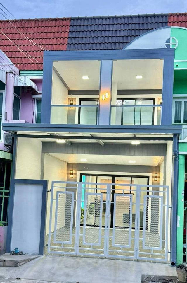 👨‍👩‍👧‍👦 หาบ้านขยายครอบครัว ในชุมชนน่าอยู่  ใกล้โรงพยาบาลและห้างสรรพสินค้า 🏡 ทาวน์เฮาส์ 2 ชั้น มบ.บางใหญ่ซิตี้ บ้านสวยพร้อมย้ายเข้าอยู่ได้เลย! 3