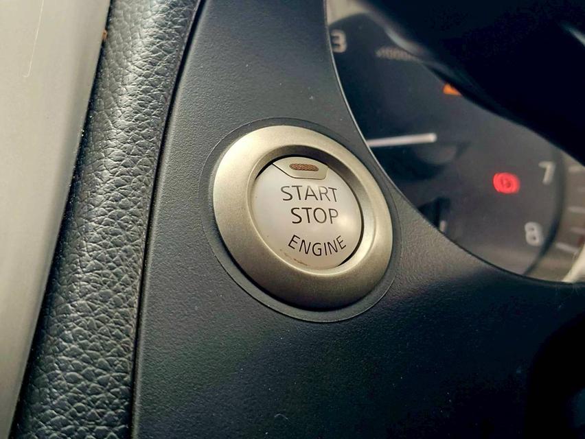 รหัสรถ SEZ577 Nissan Navara NP300 4 ประตู 2.5 E Calibre เกียร์ ธรรมดา เบนซิน สี ขาว ปี 2016 16