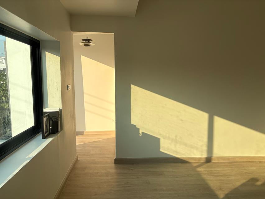 ขายบ้านมือสอง รีโนเวทใหม่ นนทบุรี บ้านสวย ทำเลดี ใกล้รถไฟฟ้าสายสีม่วง ใกล้ห้างเวสต์เกต 5