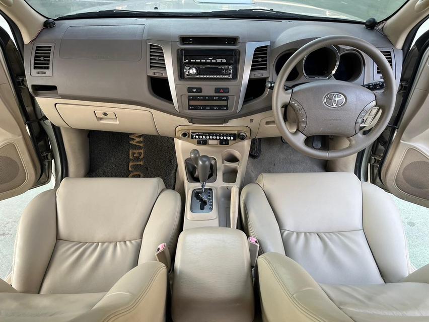 Toyota Fortuner 3.0 V 4WD AT ปี 2005 3