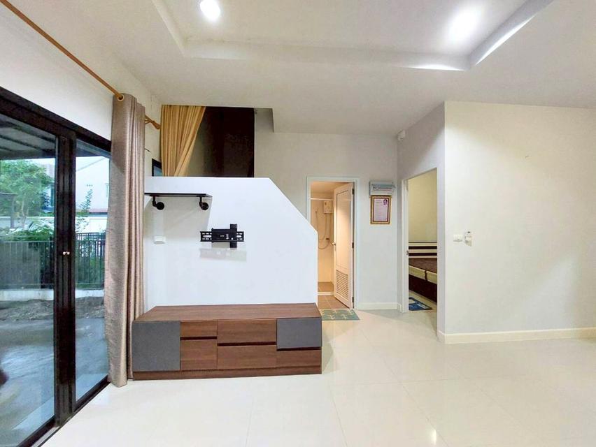 ขายทาวน์โฮม 22 ตร.ว. โมเดิร์น เดอะโมดิช ราชพฤกษ์-กาญจนาภิเษก ถูกมาก (ต่ำกว่าทุน) ต่อเติม แอร์-เฟอร์ฯ ครบพร้อมอยู่ 4