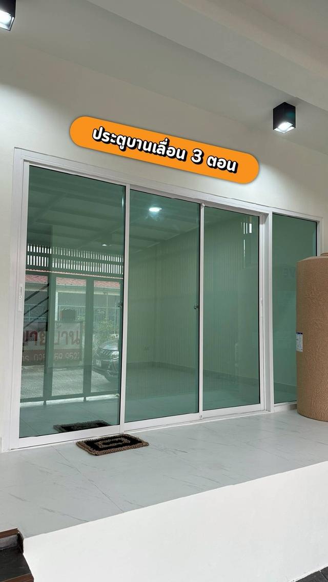 ขายทาวน์โฮม 3 ชั้น รีโนเวทใหม่  พร้อมเข้าอยู่ เขตคลองสามวา จังหวัดกรุงเทพมหานคร 2