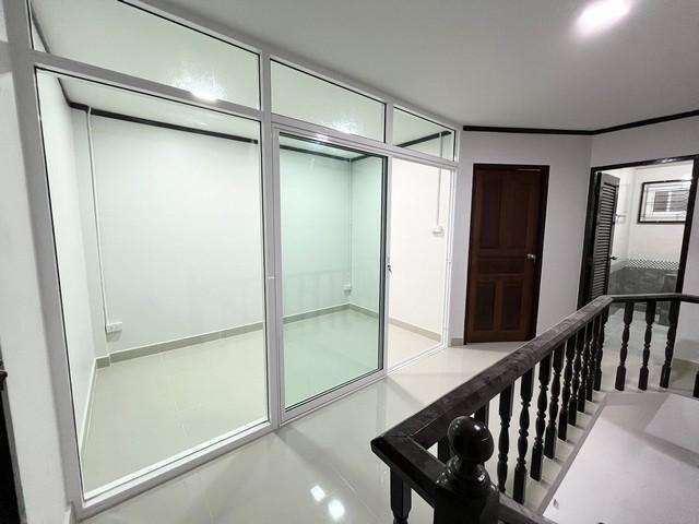 PB5284 ให้เช่าทาวน์เฮ้าส์ หมู่บ้านธนะสิน ซอยนวมินทร์66 บ้านรีโนเวทใหม่