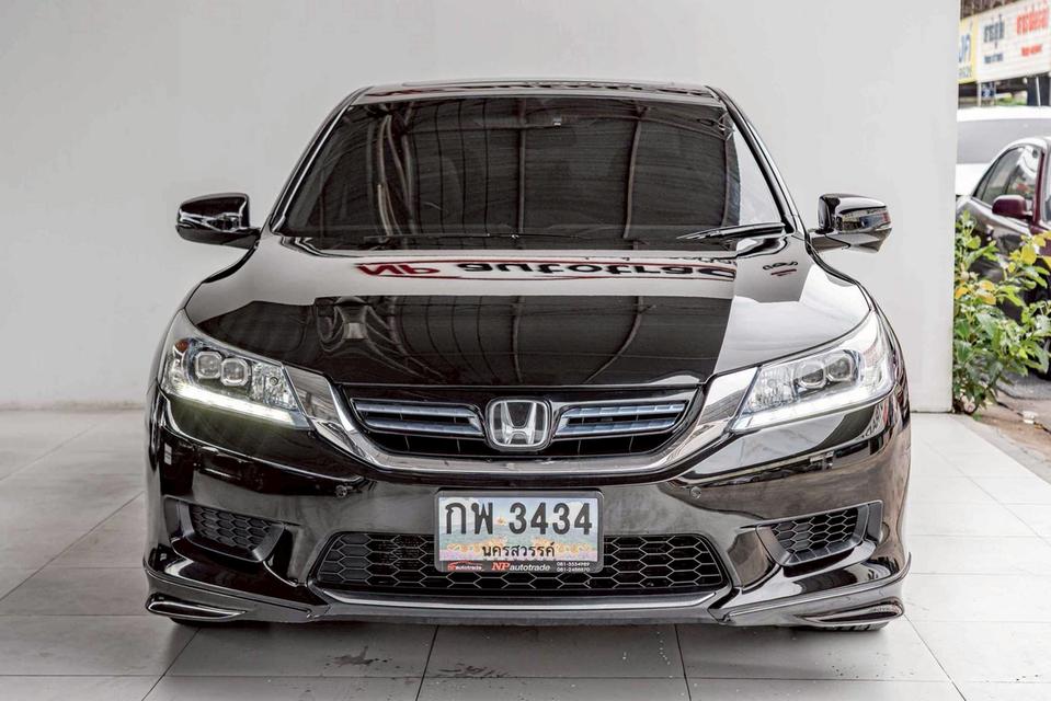 รหัสรถ NP3434 HONDA ACCORD 2.0 HYBRID TECH 2016