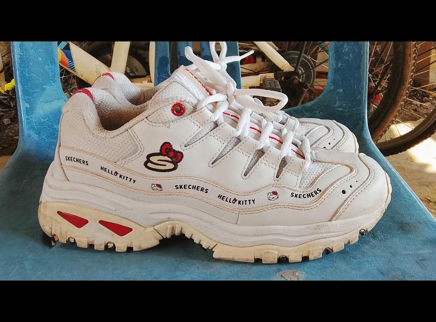 รองเท้าผ้าใบ sketchers แท้