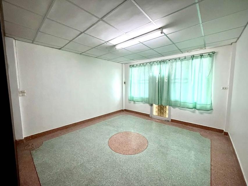 ด่วน! บ้านตึกแถว 4 ชั้น + ดาดฟ้า ทำเลทองย่านบางแค 1