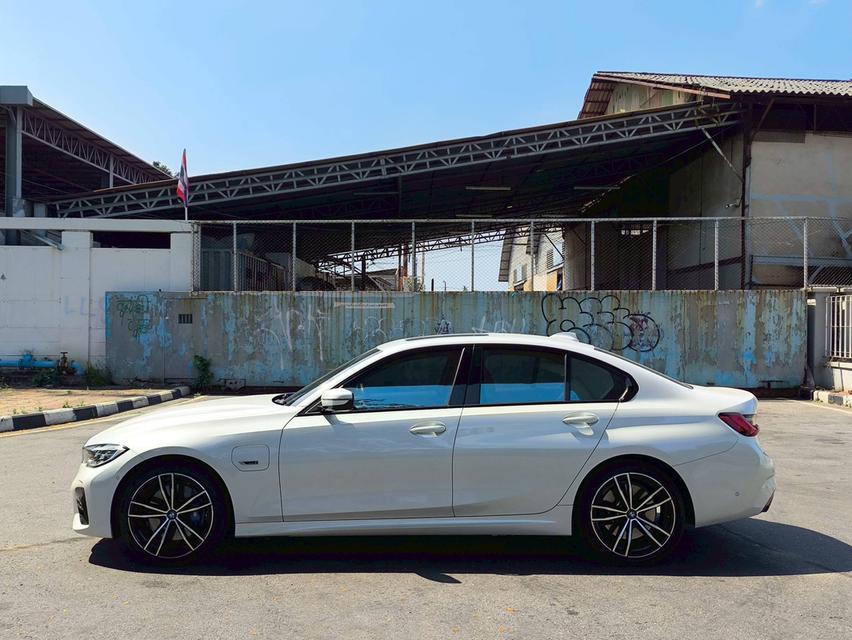 BMW 330e M-Sport ( G20 ) รูปที่ 6
