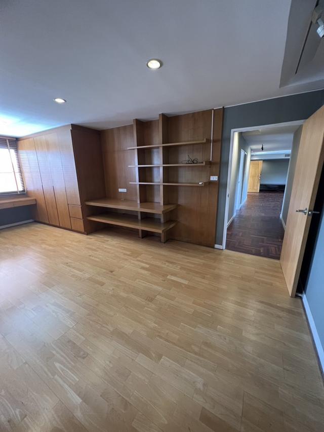 ให้เช่าคอนโดห้องใหญ่ โปโล เรสซิเดนซ์ - 200 ตรม. ชั้น 5 ห้องมุม วิวโปโลคลับ**Fully Furnished**