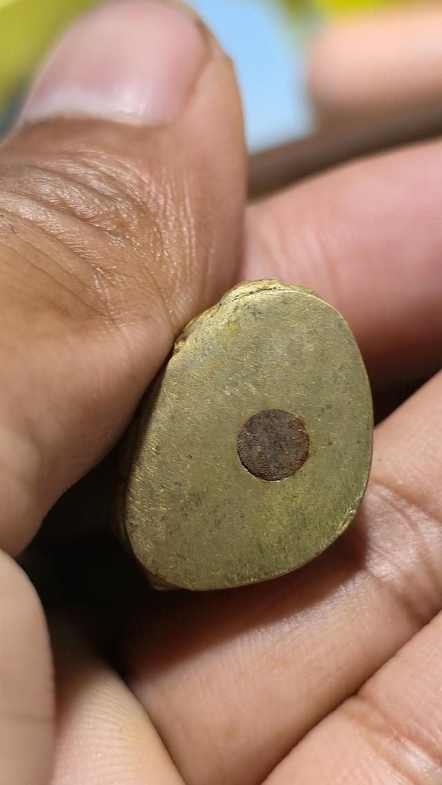 พระกริ่งเนื้อทองเหลือง ไม่ทราบที่ 5