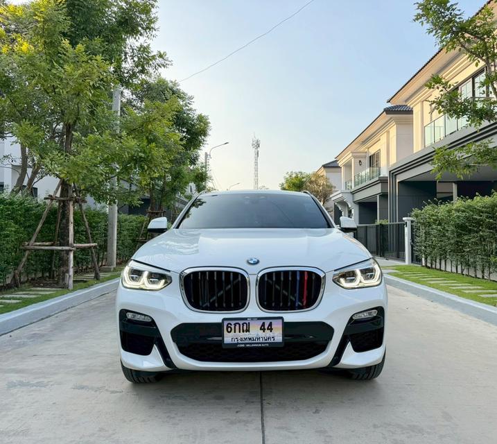 BMW #X4 xDrive20d M Sport สีขาว Alpine White  ปี19 จด 20 ดีเซล 2