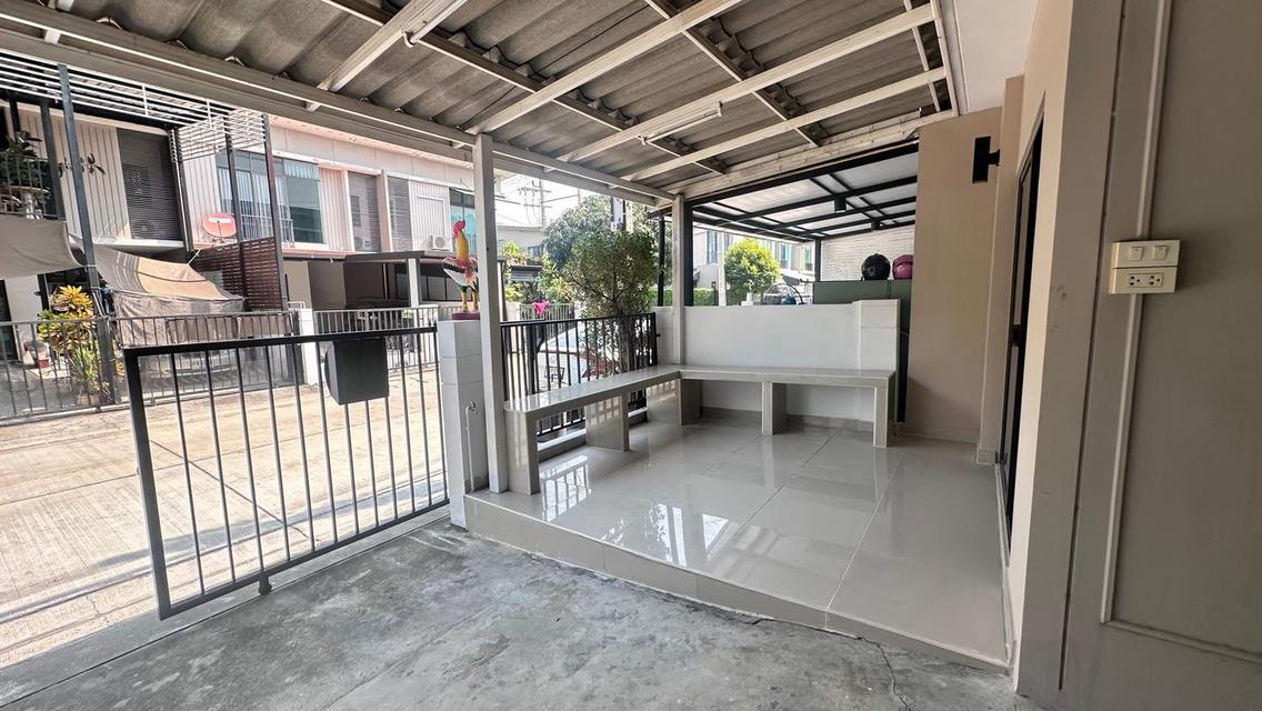 ขายบ้านทาวน์โฮมข้างโรบินสันศรีสมาน65/1 3