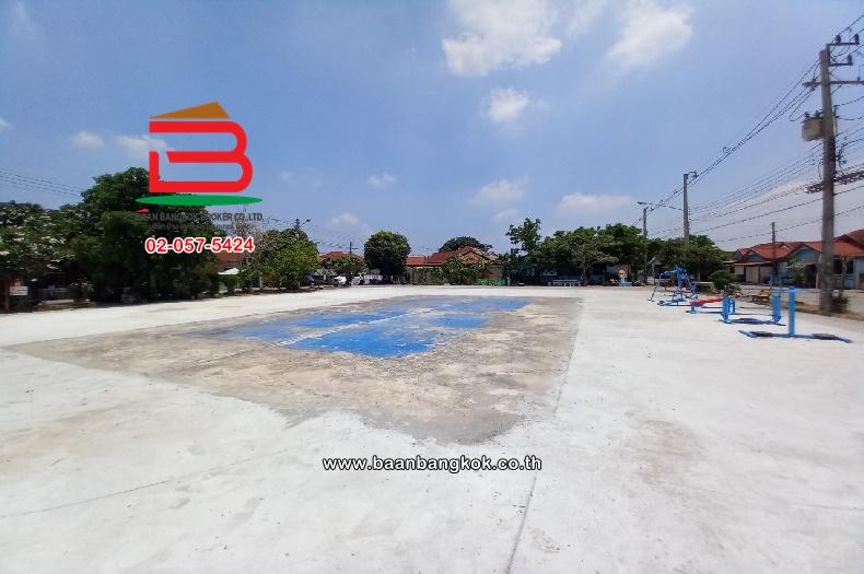  บ้านแฝด หมู่บ้าน ทรัพย์ธานี รังสิต-คลอง 9 เนื้อที่ 37.1 ตรว. ใกล้ซีเจ ซูเปอร์มาร์เก็ต สาขารังสิตคลอง 9 ตำบลลำผักกูด อำเภอธัญบุรี จังหวัดปทุมธานี 11