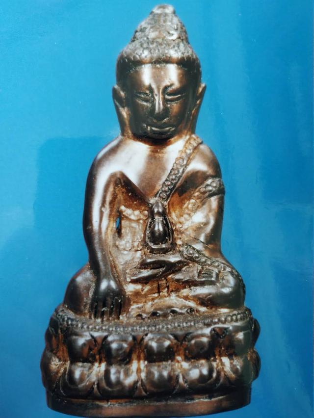 พระกริ่งอาจารย์เจือวัดกลางบางแก้วนครปฐม