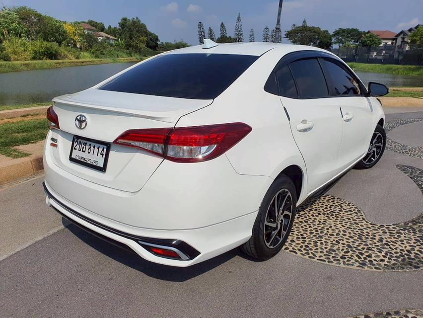 Toyota Yaris Ativ sport 2022 สีขาว รูปที่ 8