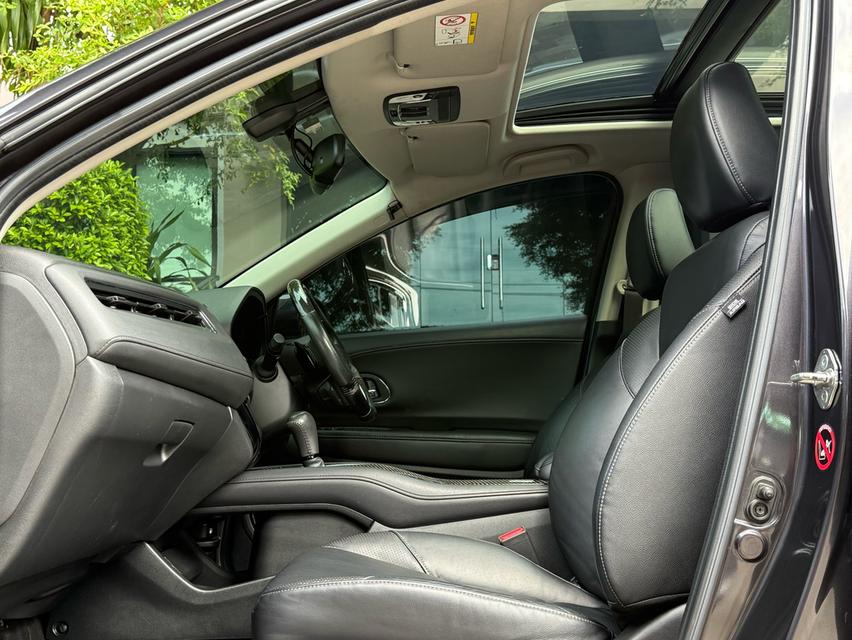 2018 HONDA HRV 1.8 EL รถมือเดียวออกป้ายแดง มาพร้อมของแต่งแท้เพียบ รถประวัติดี ไม่เคยมีอุบัติเหตุครับ 14