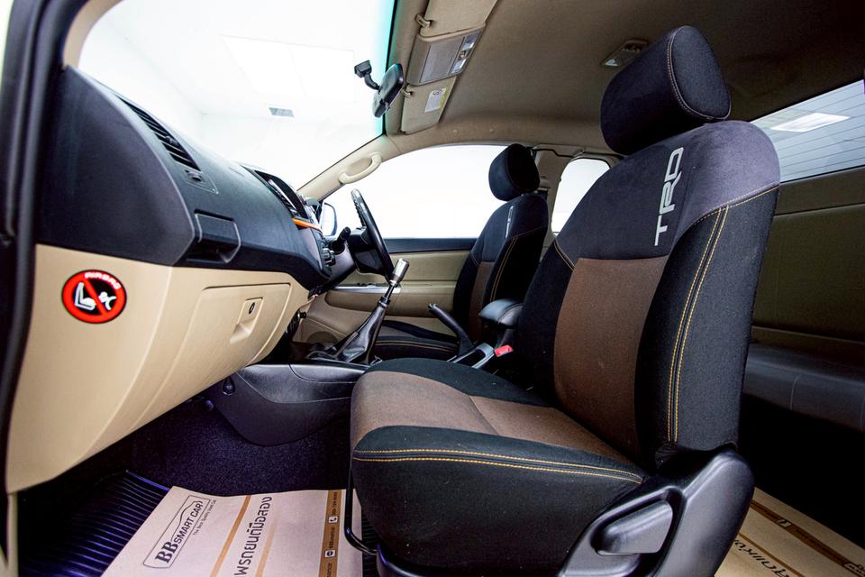 TOYOTA HILUX VIGO 2.5 E PRERUNNER X-TRA CAB/SMART CAB 2015  8