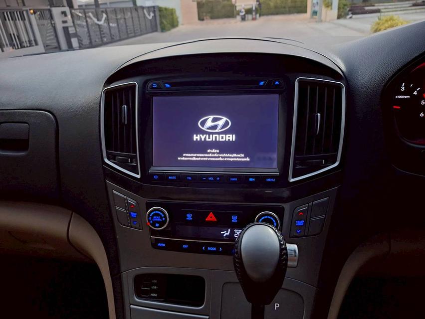 H1 Deluxe 2.5ดีเซล A2 175แรงม้า รุ่นท็อปสุด เกียออโต้ ปี2017 รูปที่ 17