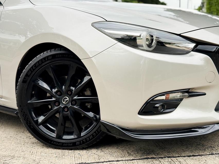 รหัสรถ AVA2211 ⚡️ Mazda3 Sport Hatchback 2.0 Skyactive 2.0 S Top สุด ปี 2018 ใช้น้อย 10