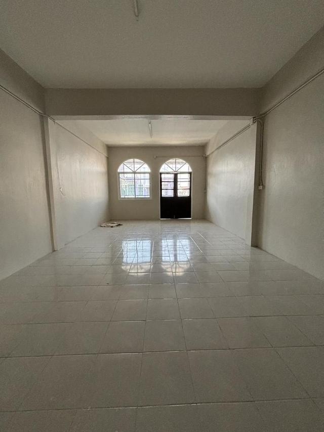 ขายถูก ตึกแถว 3ชั้นครึ่ง ห้องมุม 28.2 ตรว.ถนน คฑาธร ใกล้รพ.ราชบุรี lotus 8