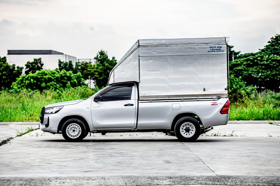 TOYOTA HILUX REVO 2.8 ENTRY STANDARD CAB ปี 2022 สีเทา  9