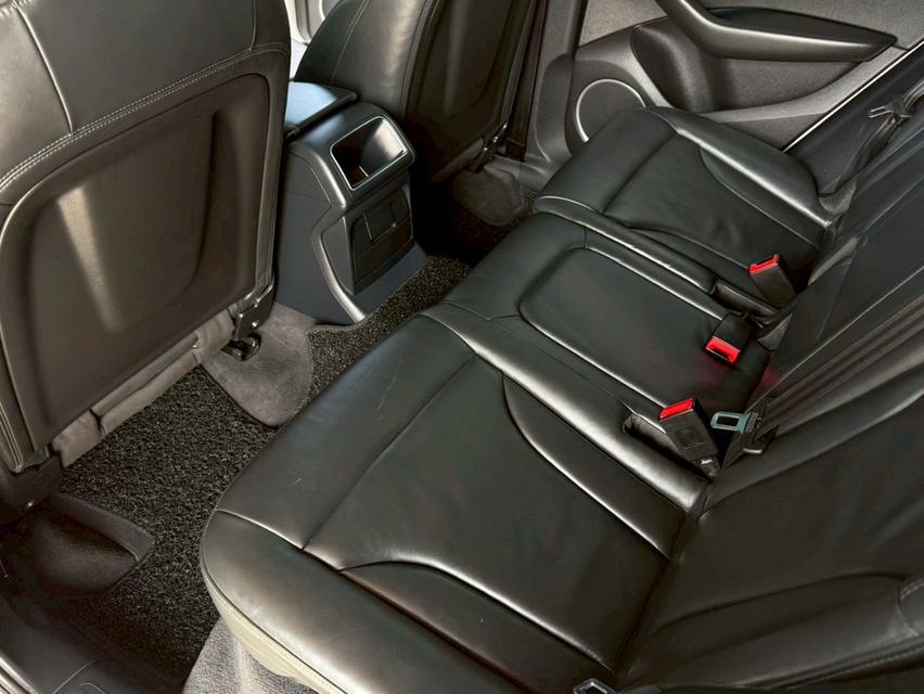 AUDI Q5 2.0L Turbo TFSi Quattro พร้อมชุดแต่ง "Caratere" รอบคัน 7AT Tronic S-Line (AWD) 17