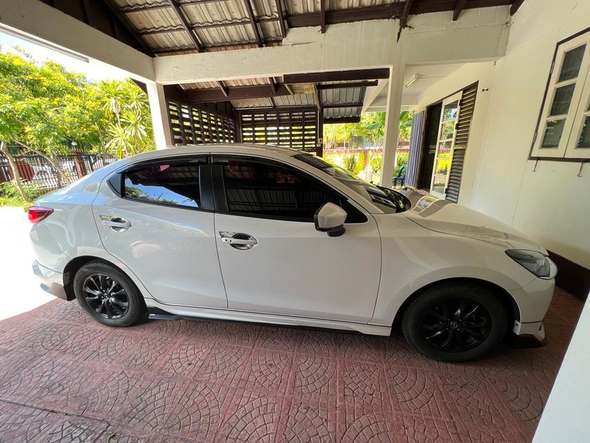 MAZDA 2 SKY ACTIV 1.3 S LEATHER (MNC) 2020 AT รถปี2020สีขาว