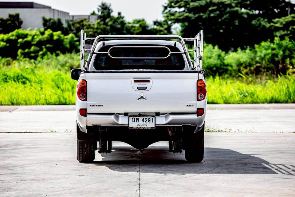 Mitsubishi Triton Cab 2.4 เบนซิล สีเทา CNG ปี 2011 มือเดียวป้ายแดง 7
