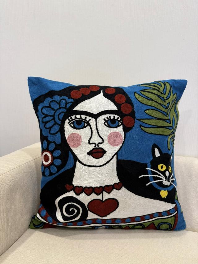 Cushions-ปลอกหมอนอิง สําหรับคอนโด บ้าน หรือร้านกาแฟ