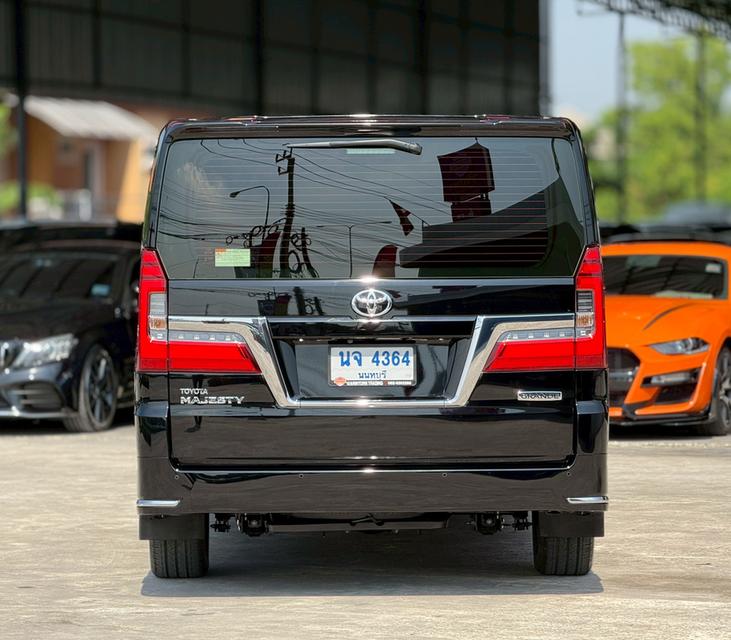 Yoyota Majesty 2.8Grande ปี24