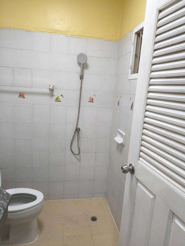 ขาย/เช่าทาวน์เฮ้าส์ 2 ชั้น หน้ากว้าง 5 เมตร ย่านรังสิต 8