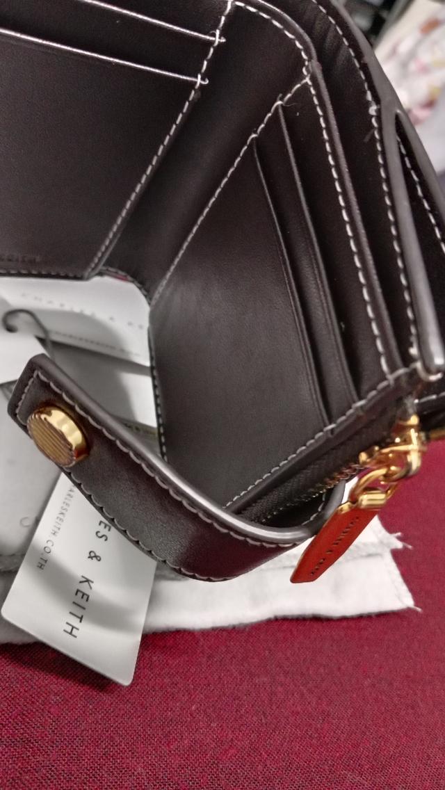 กระเป๋าสตางค์ CHARlES KEITH 7