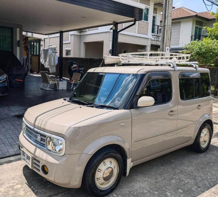 Nissan Cube สีสวยๆ