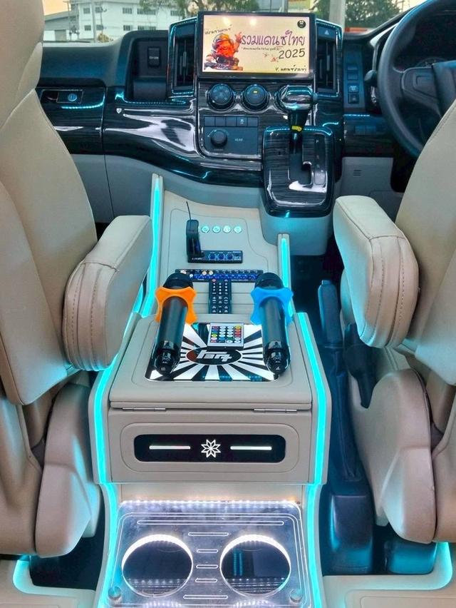 Toyota AllNew รถตู้มือสอง 7