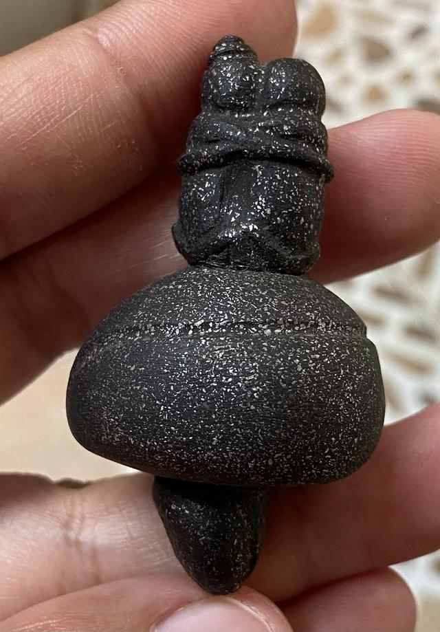 ปลัดขิกแร่เขรม