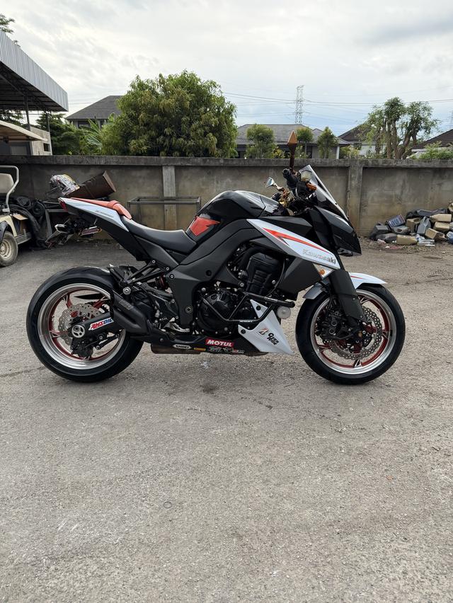 Kawasaki Z1000 Special Edition ปี 2013