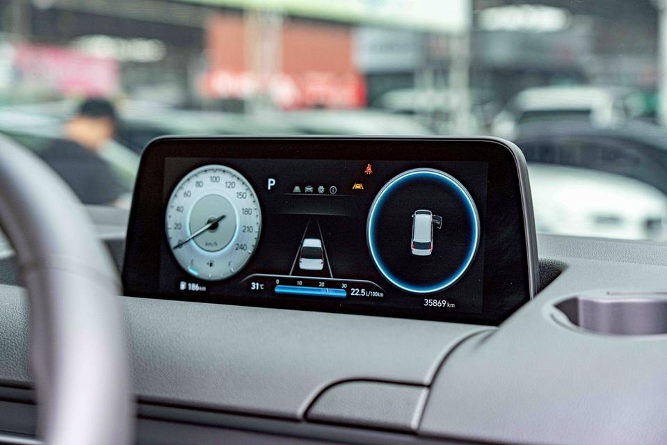 รหัสรถ NP6686 HYUNDAI STARIA 2.2SELปีรถ : 2022 18