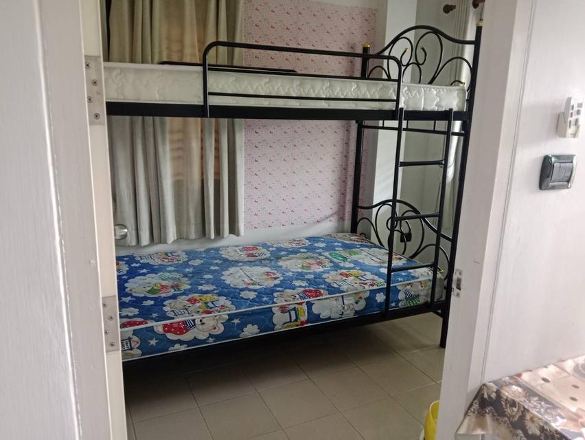 เตียงนอนเหล็ก 2ชั้น สีดำ ขนาด 3.5 ฟุต พร้อมที่นอน 2 หลัง (ใช้งานน้อย) ส่งต่อมือสอง สภาพดี ไม่มีตำหนิ