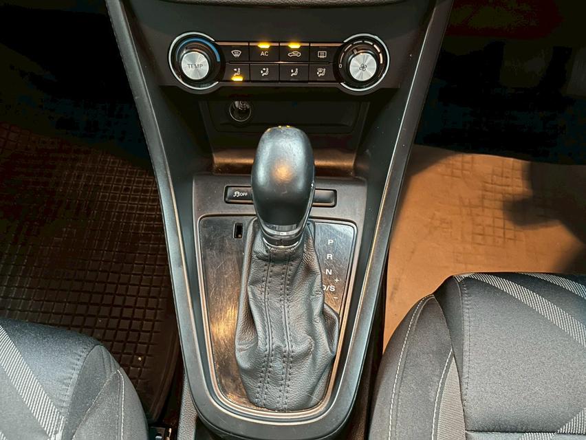 MG 3 1.5 D Two-tone ปี 2022