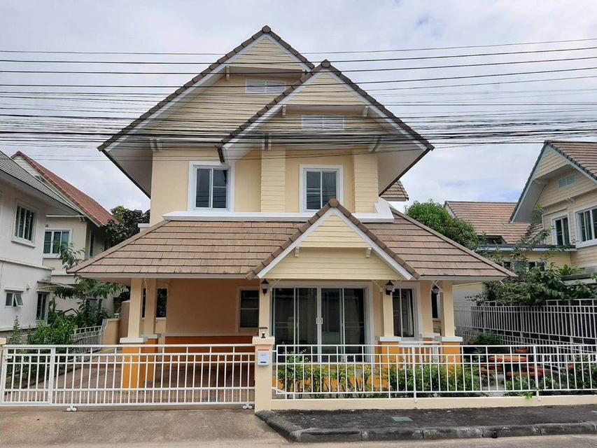 🏡🌟 บ้านเดี่ยวสองชั้นให้เช่า คุ้มค่า ทำเลดี ใกล้ตลาดและห้างสรรพสินค้า พร้อมทุกความสะดวกในการใช้ชีวิต 1