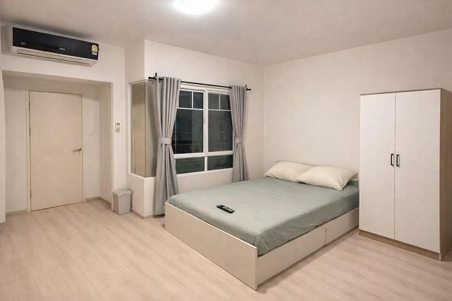 ให้เช่าทาวน์เฮาส์ 2ชั้น 2นอน 3น้ำ พร้อมเฟอร์ฯเครื่องใช้ไฟฟ้า เทพารักษ์ 20 ตร.ว. อินดี้ BTS ศรีนครินทร์ 1.5กม. รพ.เปาโล ส 5