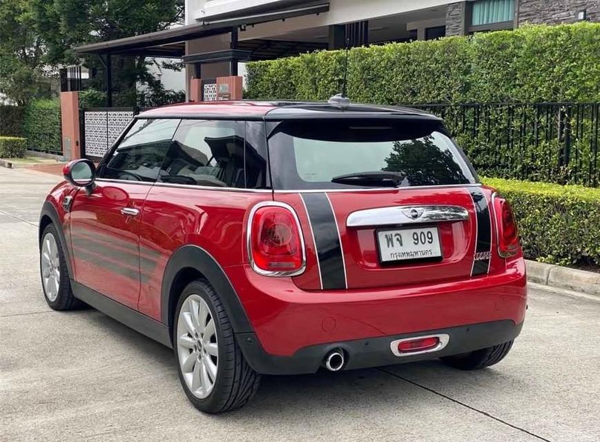 Mini Cooper Hatch F56  สีแดง ปี 2015 เจ้าของใช้เอง 2