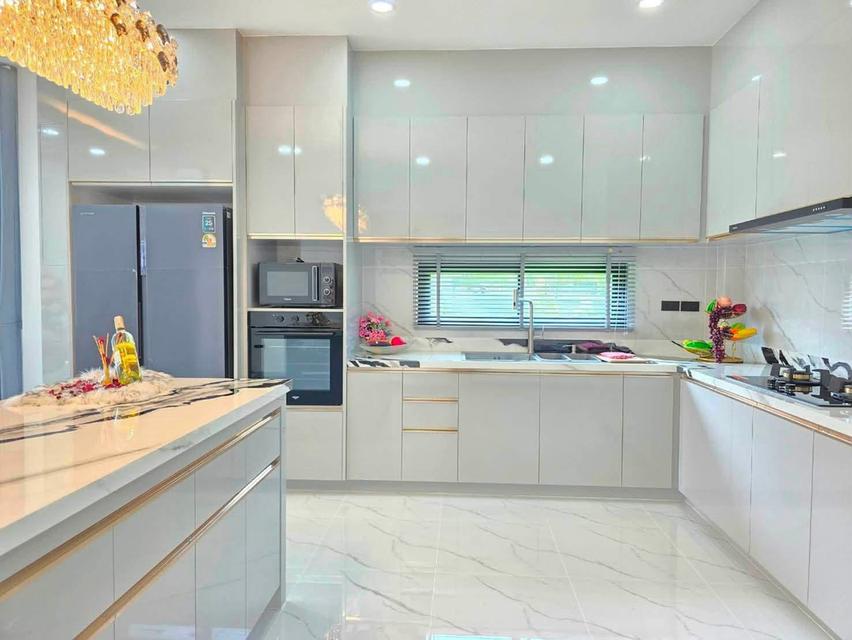 ขายบ้านเดี่ยวพูลวิลล่าสร้างใหม่ 2 ชั้น BRAND NEW LUXURY POOL VILLA พัทยา-ห้วยใหญ่ พร้อมสระว่ายน้ำส่วนตัวและเฟอร์นิเจอร์บิวท์อิน 8