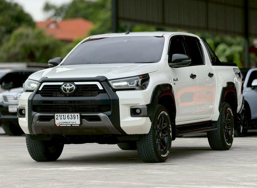 TOYOTA HILUX REVO 2.8 4WD ปี 2021